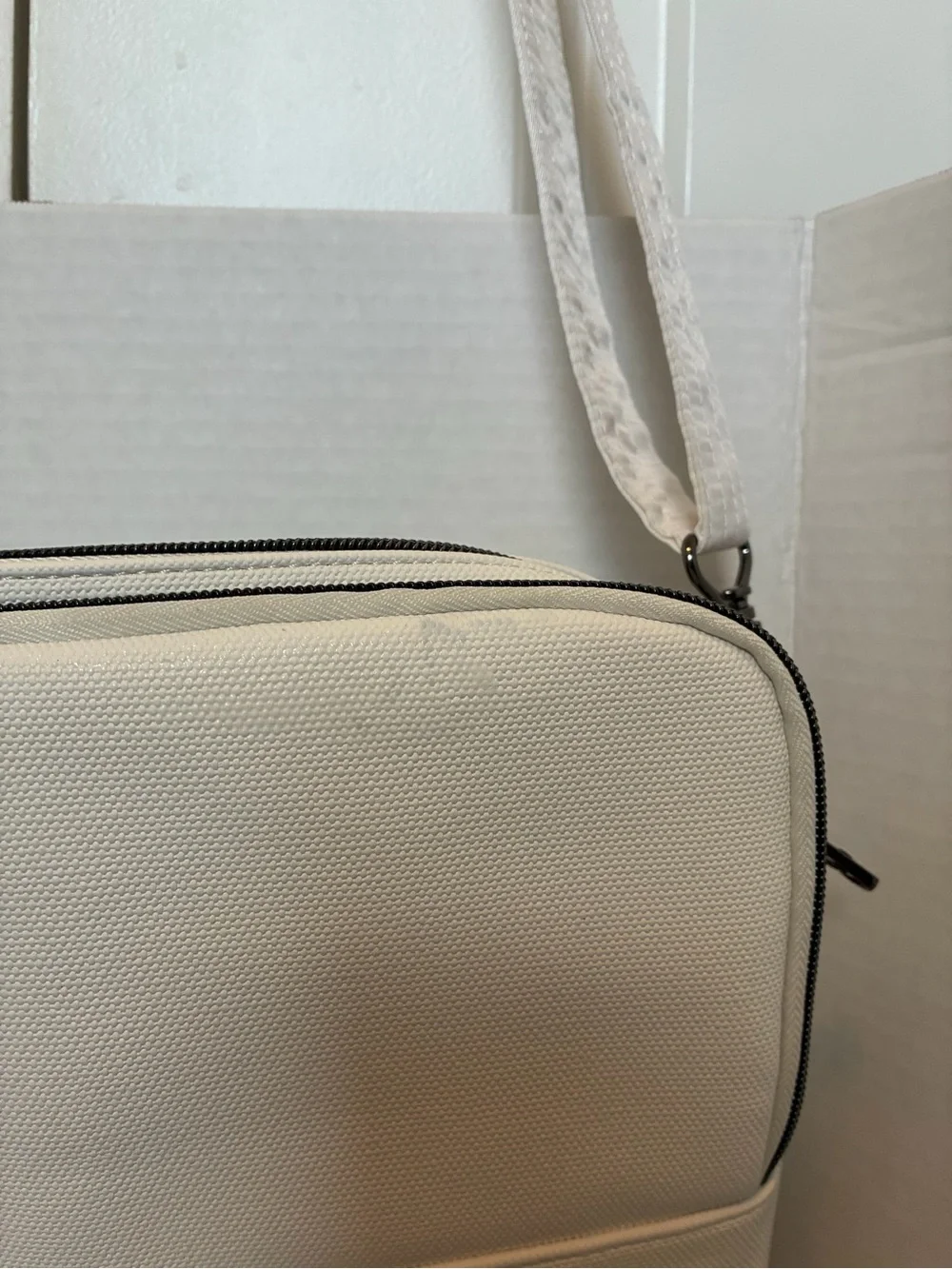 lug White Messenger Laptop Crossbody Bag